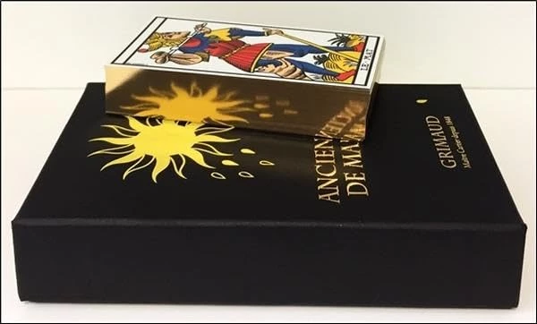 ANCIEN TAROT DE MARSEILLE